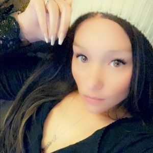 Meet your Posher, Dara